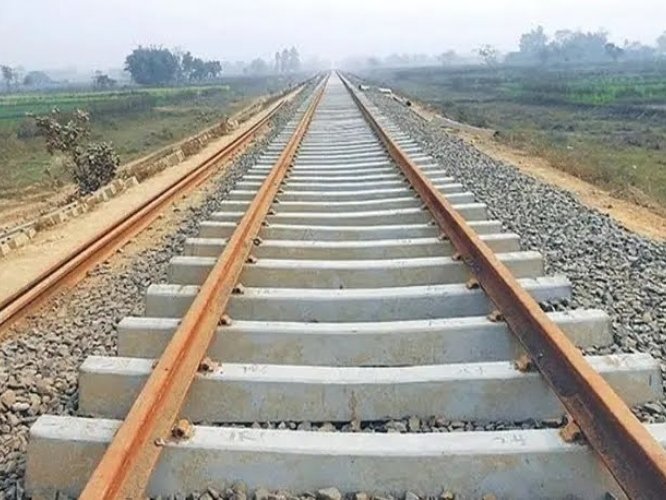 मुंगेली सपने जैसी रह गई रेल लाइन: 11 दशक पहले स्वीकृत रेल प्रोजेक्ट अब भी अधूरा, नागरिकों में बढ़ रहा असंतोष