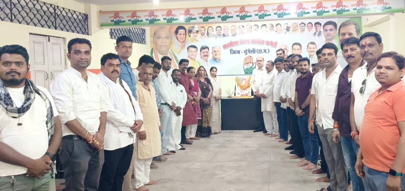 राजीव गांधी की जयंती पर कांग्रेस भवन में श्रद्धांजलि कार्यक्रम, उनके सपनों को साकार करने का लिया संकल्प