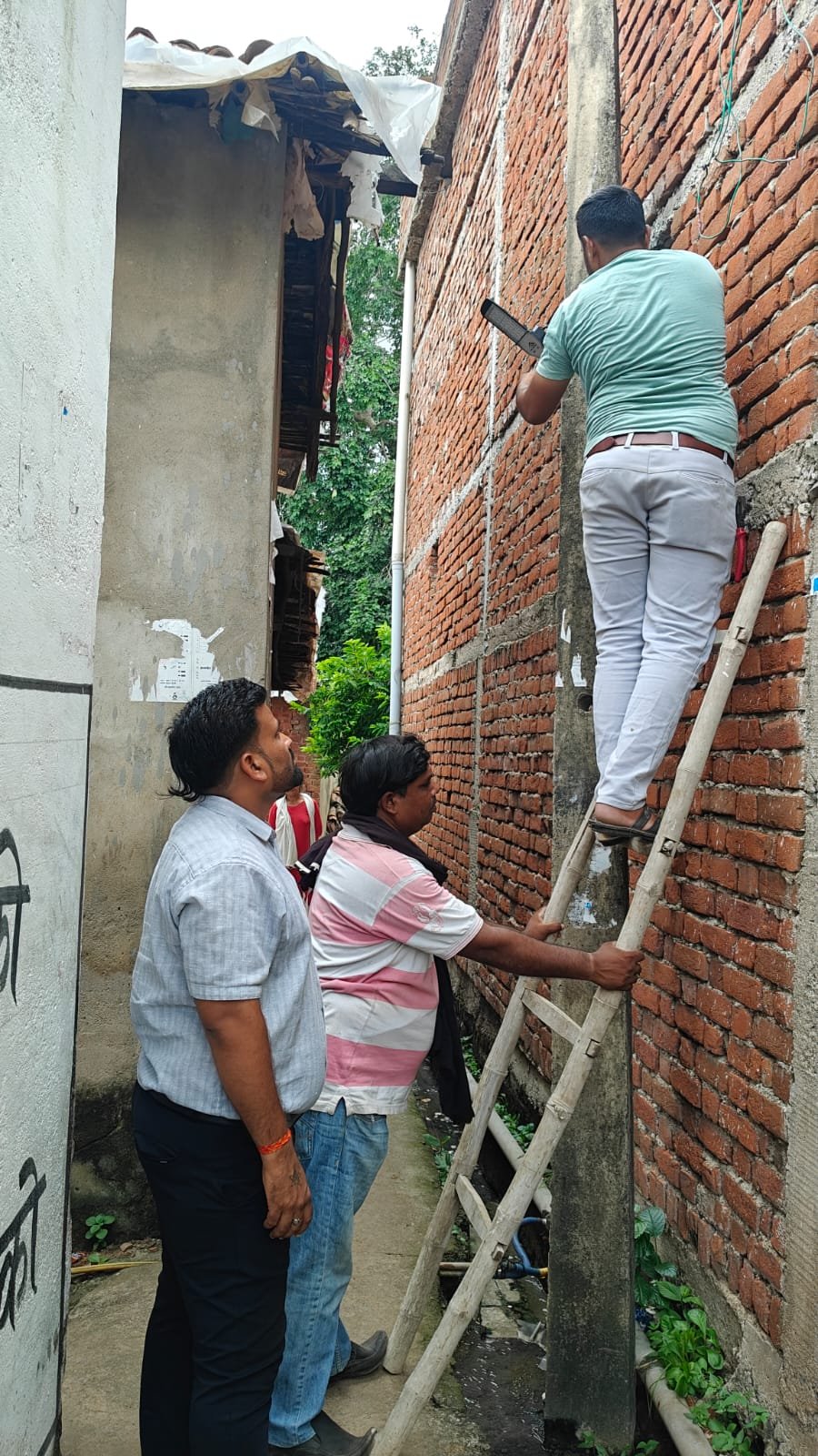 वार्ड क्रं. 19 में अंधकार से मिली राहत, पार्षद रोशन सोनी की सक्रियता से वार्ड में लगी नई स्ट्रीट लाइटें