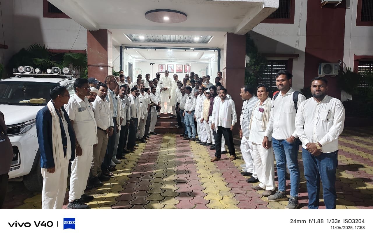 सतनाम समाज की जिला स्तरीय बैठक सम्पन्न, 01 दिसम्बर को निकलेगी शोभायात्रा