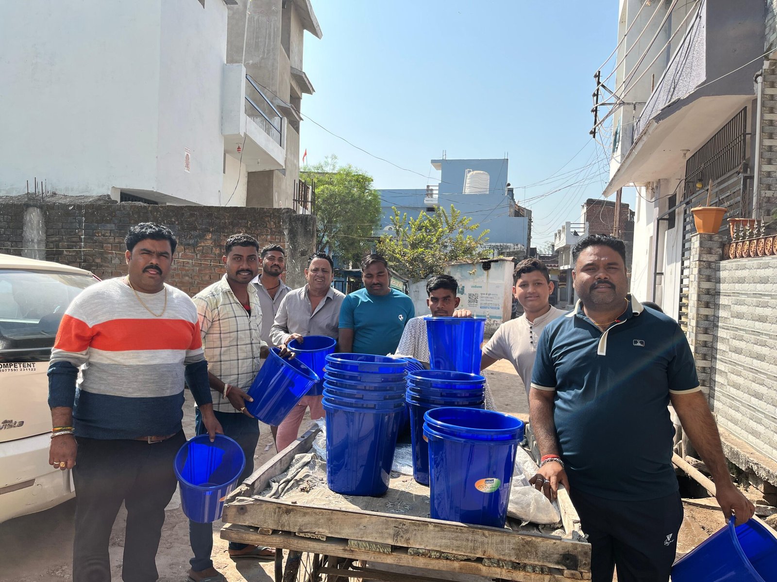 नगर पालिका मुंगेली के अंतर्गत शिवाजी वार्ड में डस्टबिन वितरण कर लोगों को स्वच्छता के प्रति किया गया जागरूक