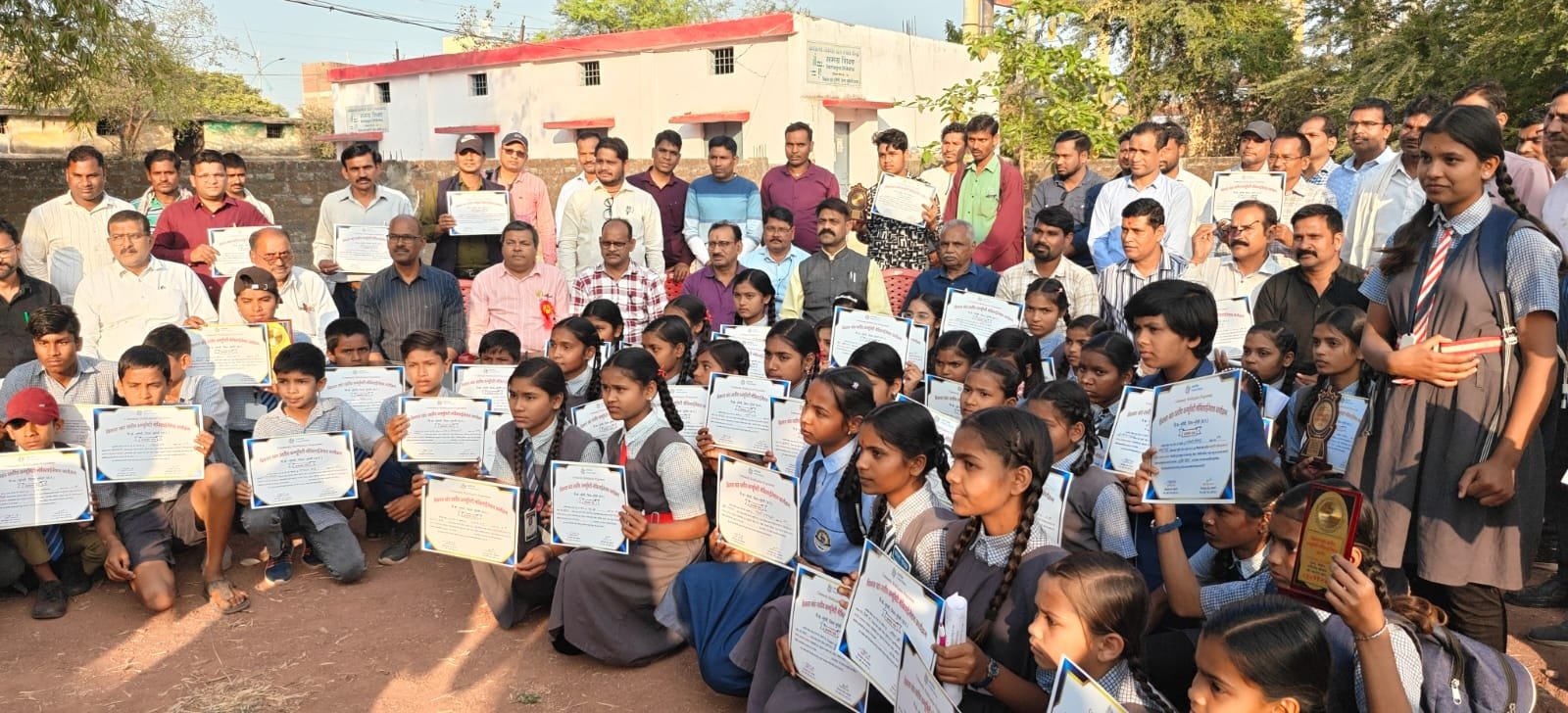 शाला प्रबंधन समिति सदस्यों का प्रशिक्षण एवं विद्यार्थियों का अकादमिक आकलन कार्यक्रम संपन्न