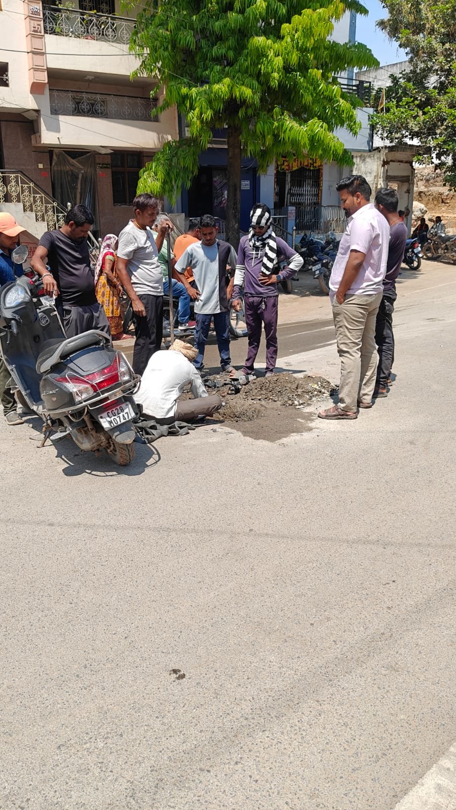 गर्मी में जल संकट बर्दाश्त नहीं, पाइपलाइन सुधार के बाद जल्द बहाल होगी सप्लाई: पार्षद रोशन सोनी